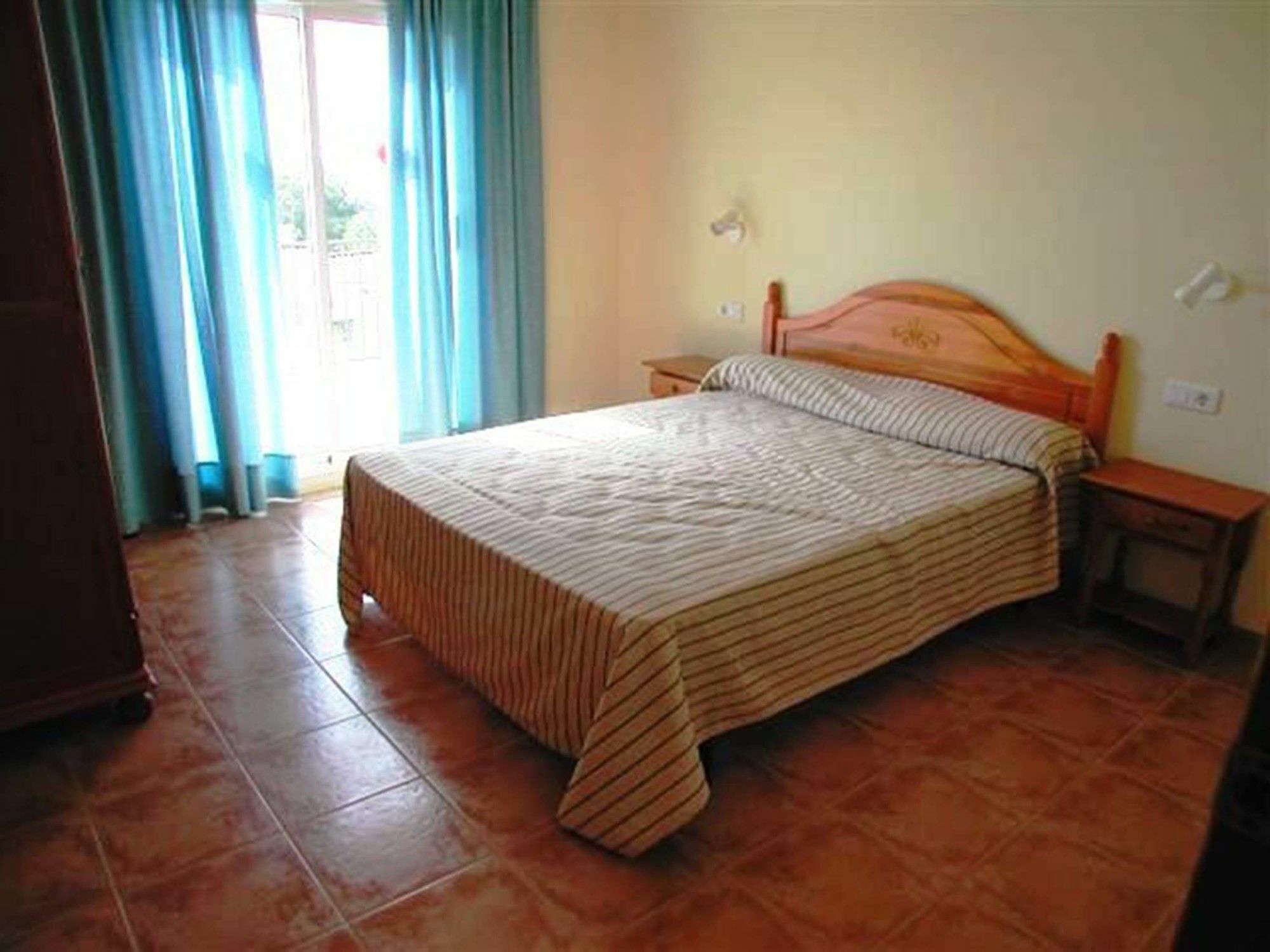 Rvhotels Apartamentos Torre Vella L'Estartit Esterno foto